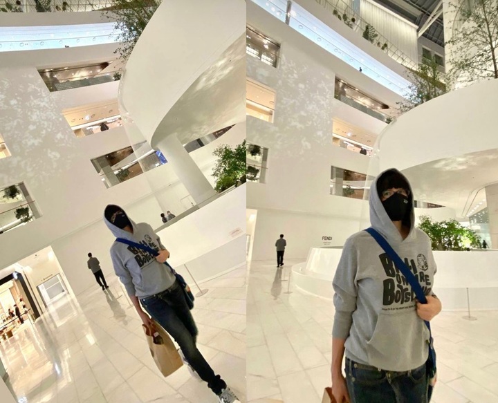 [서울=뉴시스] 김혜수. (사진=김혜수 인스타그램 제공).2021.10.30.photo@newsis.com