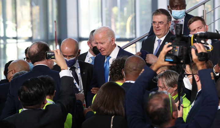 [로마=뉴시스] 김진아 기자 = 조 바이든 미국 대통령이 지난해 10월 30일(현지시간) 이탈리아 로마 누볼라 컨벤션에서 열린 G20 공식 환영식에 참석해 이동하고 있다. 2021.10.30. bluesoda@newsis.com