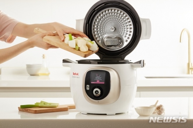 [서울=뉴시스] 테팔 쿡포미. (사진=테팔 제공) 2021.11.02. photo@newsis.com