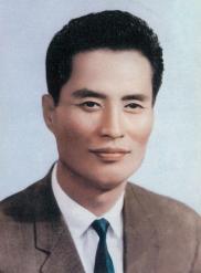 [부산=뉴시스] 부산출신 대중가요 작곡가 고 백영호 선생의 젊은 시절. 2021.11.02. (사진 = 부산시 제공) *재판매 및 DB 금지