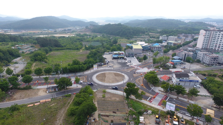 지난해 설치한 낙영회전교차로 전경. *재판매 및 DB 금지