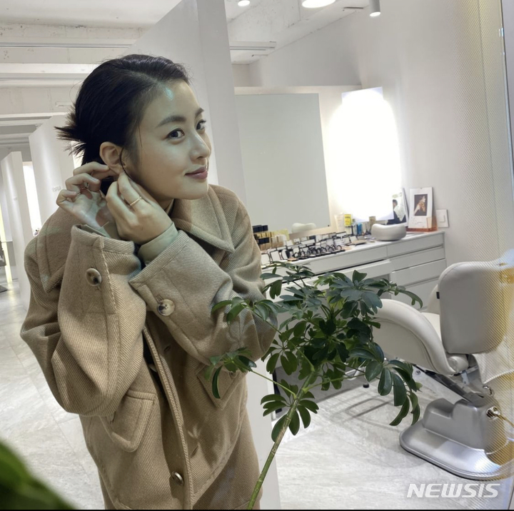 [서울=뉴시스]강소라 2021.11.03(사진=강소라 공식 인스타그램 캡처) photo@newsis.com*재판매 및 DB 금지