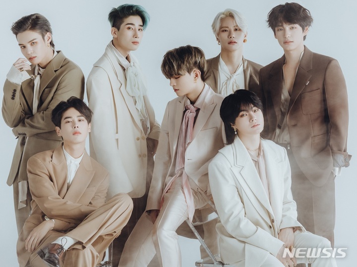 [서울=뉴시스]빅톤 2021.11.03(사진=플레이엠 엔터테인먼트 제공) photo@newsis.com*재판매 및 DB 금지