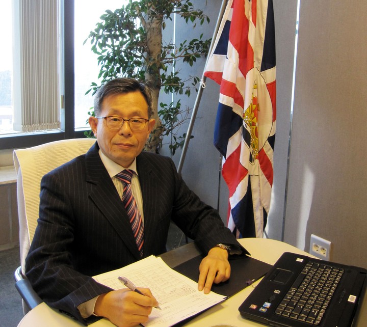 [부산=뉴시스] 김문익 부산주재 영국 명예영사가 한국과 영국간 우호증진 공로로 오는 9일 ‘대영 제국 훈장(Order of British Empire)’을 받는다. 2021.11.06. photo@newsis.com *재판매 및 DB 금지