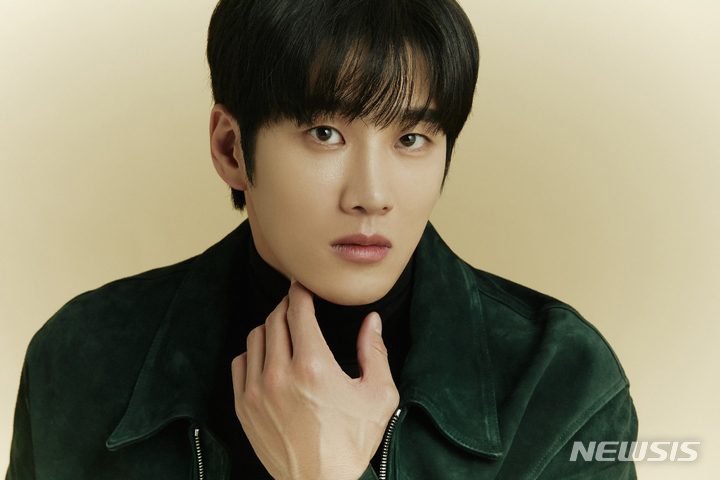 [서울=뉴시스]배우 안보현. (사진=FN엔터테인먼트 제공) 2021.11.04. photo@newsis.com