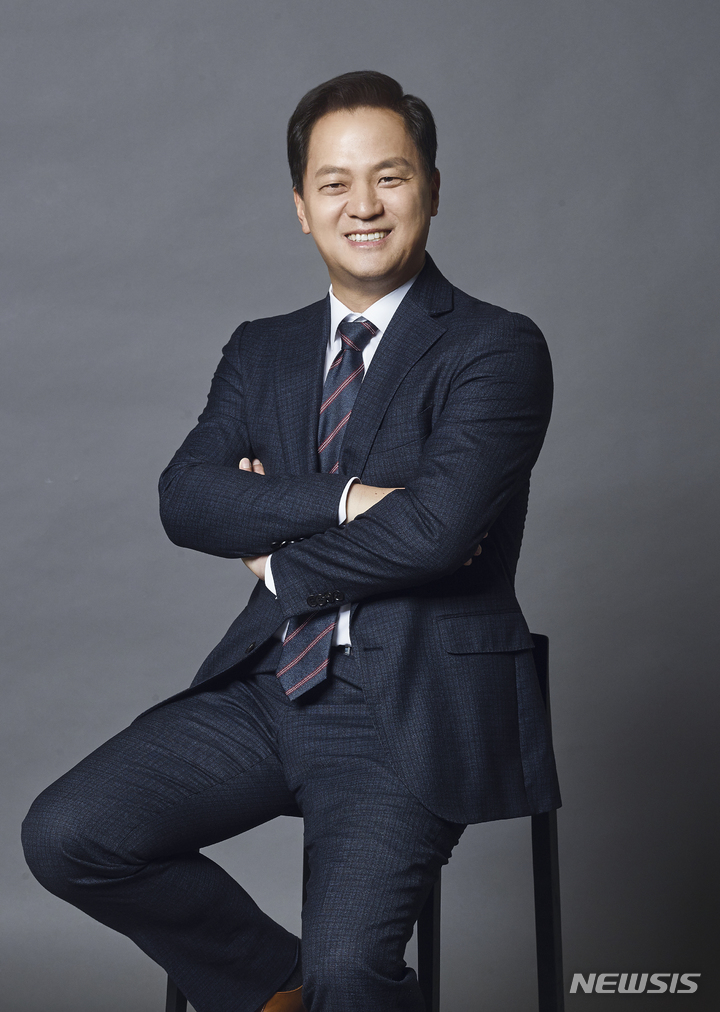 [서울=뉴시스]남철우 사무국장. (사진=KBS교향악단 제공) 2021.11.05. photo@newsis.com