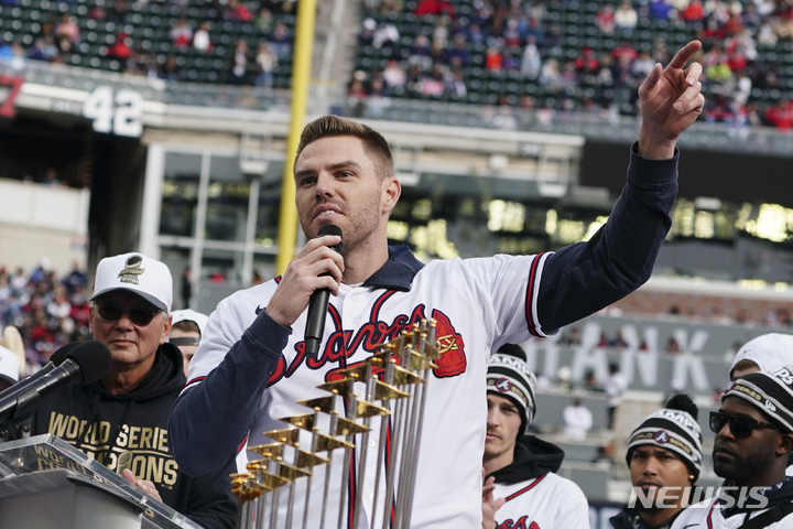 [애틀랜타=AP/뉴시스]프래디 프리먼이 애틀랜타 브레이브스를 떠나 LA 다저스로 이적한다. 2021.11.06.