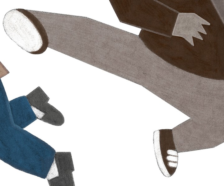 "너 태권도 몇단이야" 경찰관 정강이 걷어찬 75세남