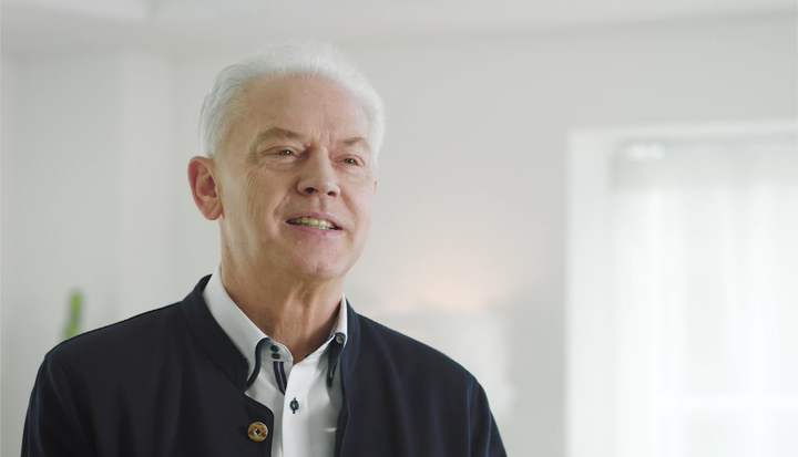 [서울=뉴시스] 박주성 기자 = 현대자동차그룹이 소프트웨어와 인공지능 분야까지 확장된 모빌리티 기업으로서의 다양한 연구성과를 개발자들과 공유하고 소프트웨어 분야 등 우수 인재 유치를 위해 마련한 『2021 HMG 개발자 컨퍼런스(HMG Developer Conference)』를 성황리에 마쳤다고 밝혔다. 사진은 연구개발본부장 알버트 비어만 사장. (사진=현대차 · 기아 커뮤니케이션센터 제공). 2021.11.14. photo@newsis.com *재판매 및 DB 금지