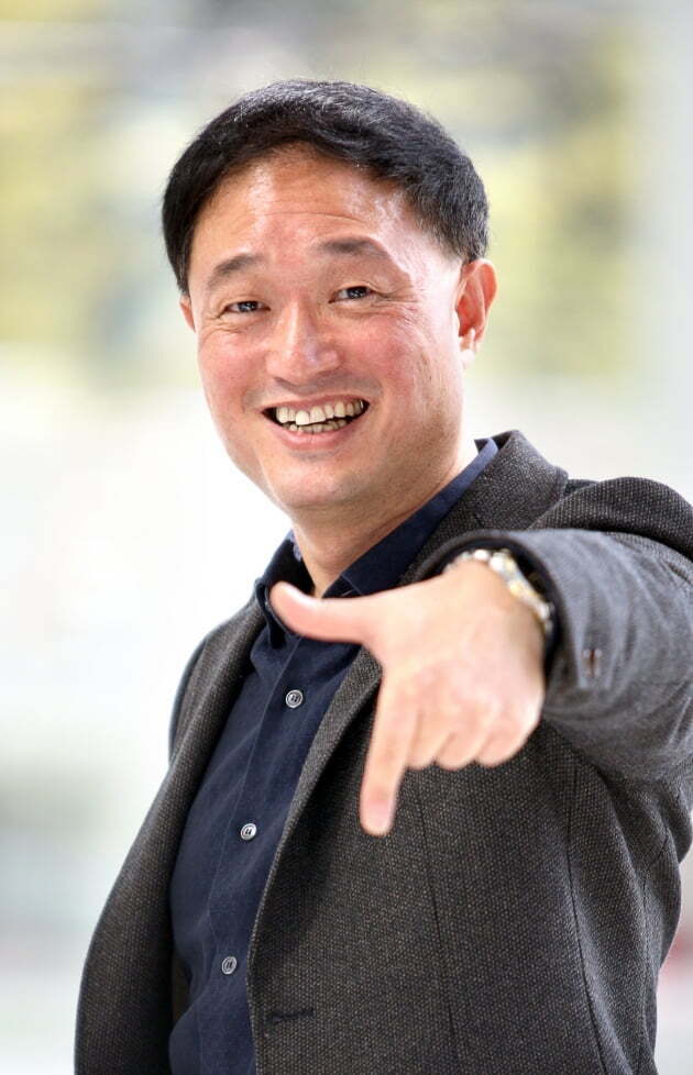 associate_pic