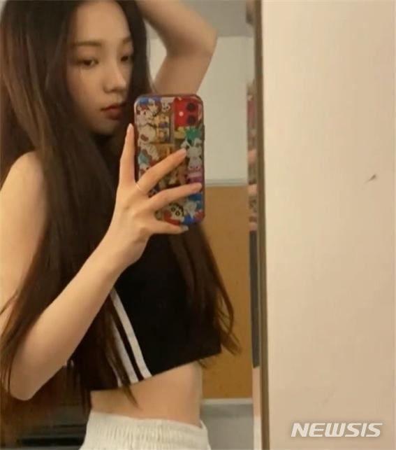 [서울=뉴시스] 에스파 카리나 (사진=에스파 공식 SNS 캡처 ) 2021.11.17. photo@newsis.com