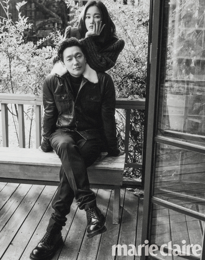 [서울=뉴시스] 손석구·전종서. (사진=마리끌레르 제공).2021.11.22.photo@newsis.com