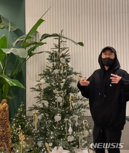 [서울=뉴시스] 김우리 (사진= 김우리 SNS 캡처 ) 2021.11.22. photo@newsis.com