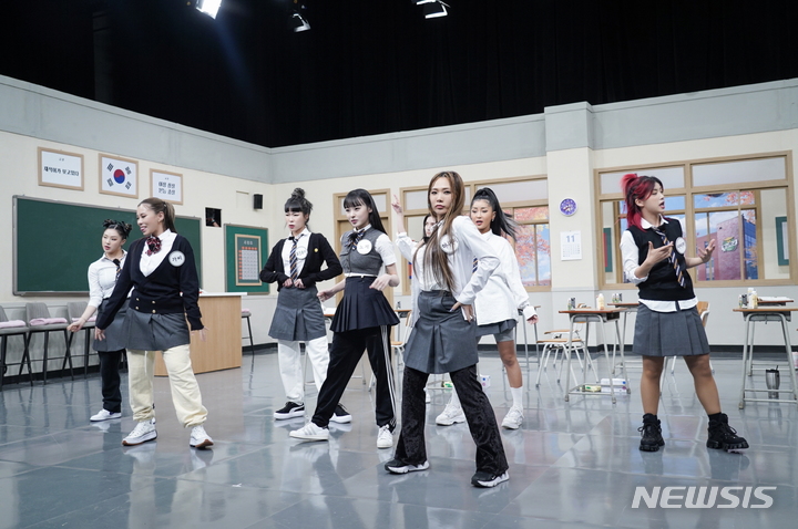 [서울=뉴시스] '아는 형님'과 '스우파 리더즈', 함께하니 '시청률 물보라를 일으켜~' 2021.11.22(사진=JTBC 제공) photo@newsis.com*재판매 및 DB 금지