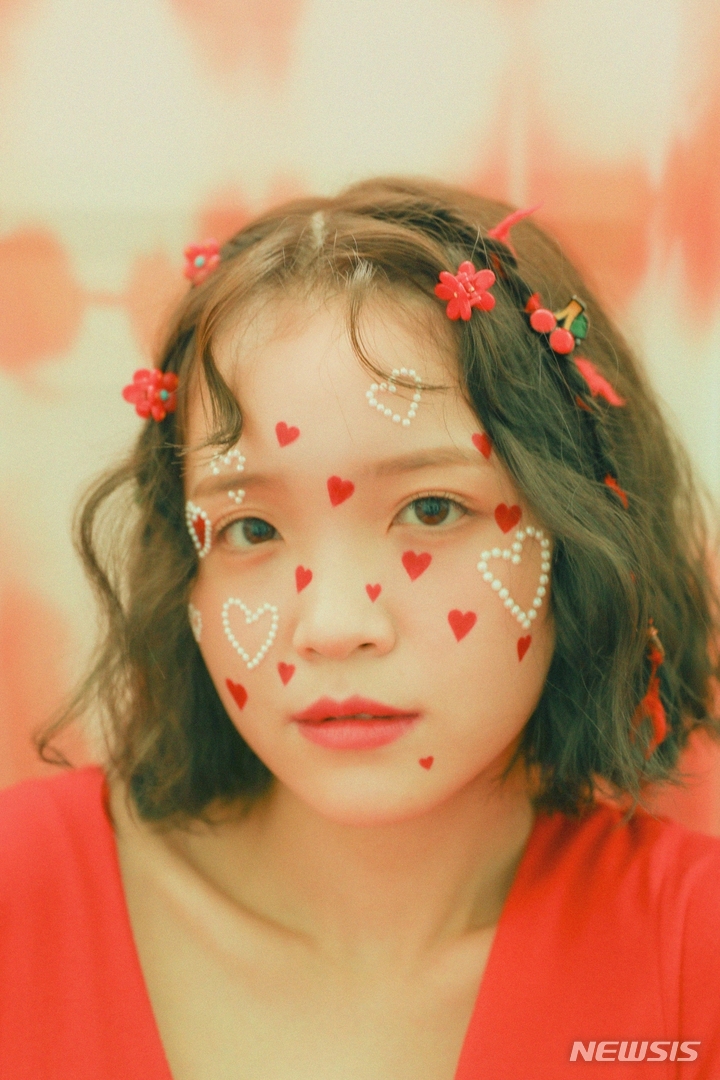 [서울=뉴시스]모트 2021.11.23(사진=루비레코드 제공) photo@newsis.com*재판매 및 DB 금지