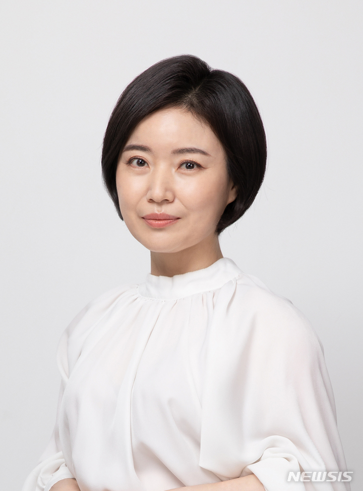 [서울=뉴시스] 박성연. 2021.11.23. (사진 =비스터스엔터테인먼트 제공) photo@newsis.com