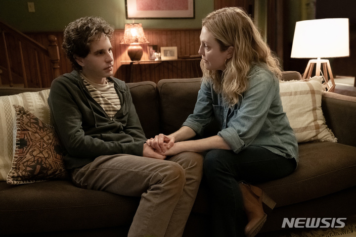 [서울=뉴시스] 디어 에반 핸슨 (사진= 유니버셜 픽쳐스 캡처 ) 2021.11.23. photo@newsis.com