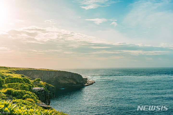 [서울=뉴시스] 사이판 만세절벽. (사진=류필, 마리아나관광청 제공) 2021.11.23. photo@newsis.com *재판매 및 DB 금지