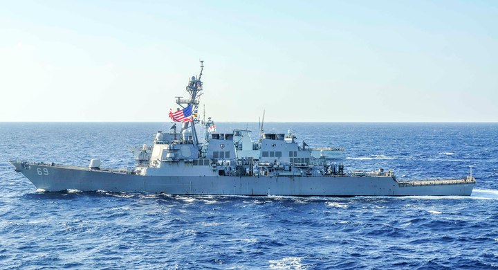 [서울=뉴시스] 미 해군 제7함대 소속 알레이버크급 미사일 구축함인 밀리어스함(DDG 69)이 23일 영유권 분쟁 해역인 남중국해에서 항행의 자유 작전을 수행한데 대해 중국군이 강력히 반발했다. 밀리어스함의 자료사진. <사진출처: 페이스북>