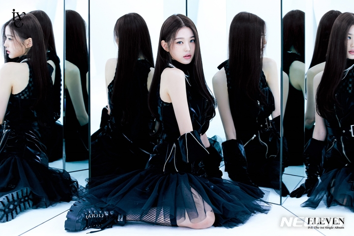 [서울=뉴시스] 아이브 '원영' 콘셉트 포토 공개 2021.11.24(사진=스타쉽엔터테인먼트 제공) photo@newsis.com*재판매 및 DB 금지