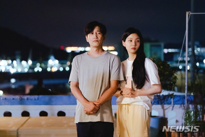 [서울=뉴시스] 신예 김예지, '학교 2021' 출연해 조이현과 '현실 자매' 케미 뽐낸다 2021.11.24(사진=KBS 제공) photo@newsis.com*재판매 및 DB 금지