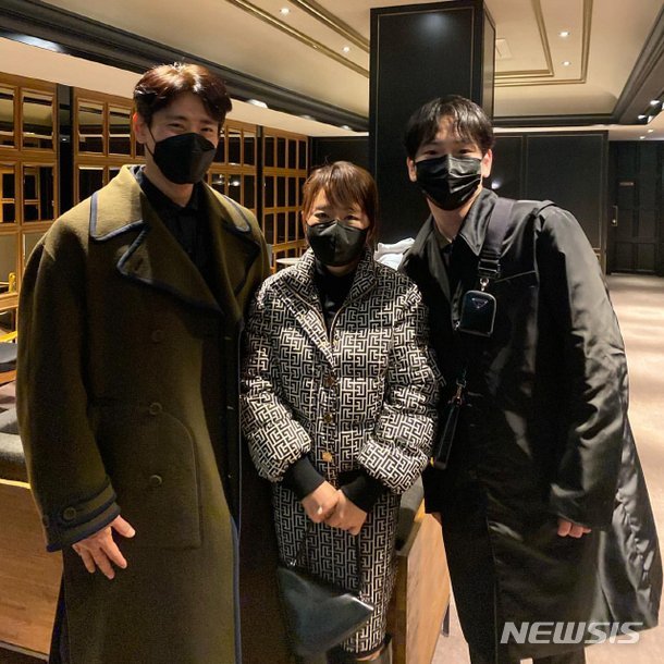 [서울=뉴시스]유태오, 니키리, 키 2021.11.25(사진=키 공식 인스타그램 캡처) photo@newsis.com*재판매 및 DB 금지