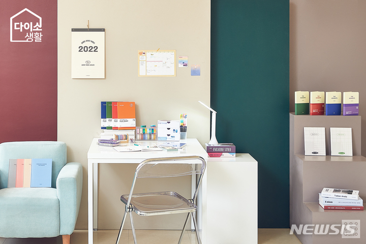 [서울=뉴시스] 아성다이소 '다꾸용품 기획전'. (사진=아성다이소 제공) 2021.11.26. photo@newsis.com