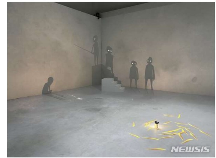 [서울=뉴시스]문준용 '별을 쫓는 그림자들' 영상 캡처.