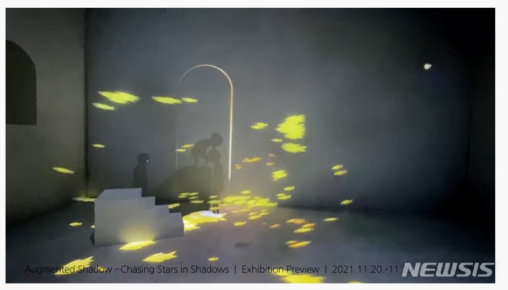 [서울=뉴시스]미디어아트작가 문준용의 신작 개인전 영상 캡처.
