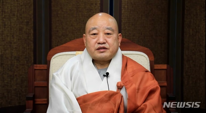 [서울=뉴시스]조계종 총무원장 원행스님. 2021.11.26. photo@newsis.com *재판매 및 DB 금지