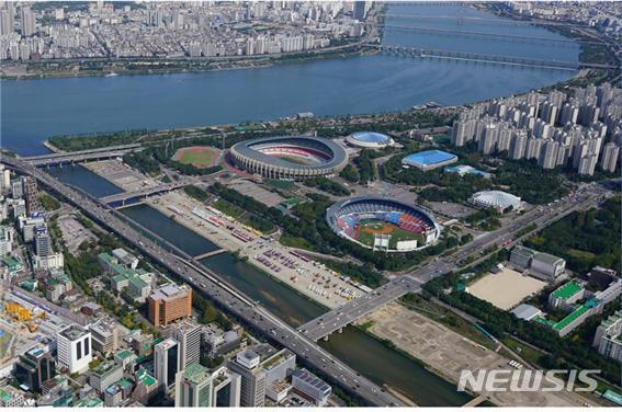 [서울=뉴시스] 잠실 스포츠·마이스(MICE) 복합공간 조성 민간투자사업 부지 전경. (사진=한화건설 제공)