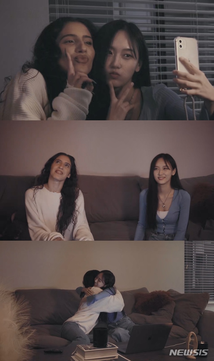 [서울=뉴시스] 싱어송라이터 서리, '탱고' 원곡자 아비어와 듀엣...환상적 하모니 2021.11.29(사진=서리 유튜브 영상 제공) photo@newsis.com*재판매 및 DB 금지