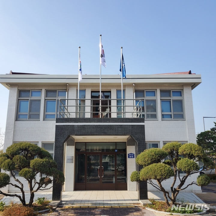 [수원=뉴시스]경기 수원선경산업관 본관동.(수원시 제공)