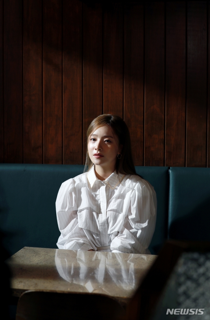 [서울=뉴시스] 신용재X벤, 'REVIBE' 프로젝트 여섯 번째 주자...'그 남자 그 여자' 재해석한다 2021.12.01(사진=메이저나인 제공) photo@newsis.com*재판매 및 DB 금지