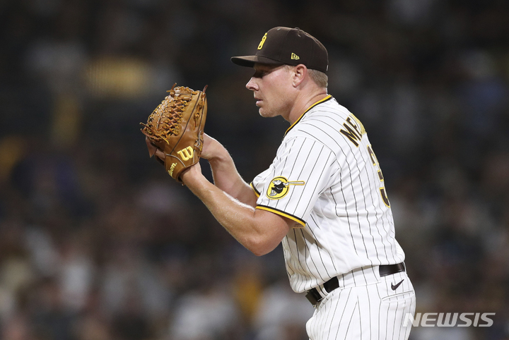 [샌디에이고=AP/뉴시스] 마크 멜란슨이 샌디에이고 파드리스를 떠나 애리조나 다이아몬드백스와 계약했다. 2021.07.10.