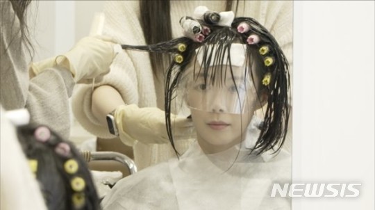 [서울=뉴시스]신지수 2021.12.03(사진=JTBC '해방타운' 제공) photo@newsis.com*재판매 및 DB 금지