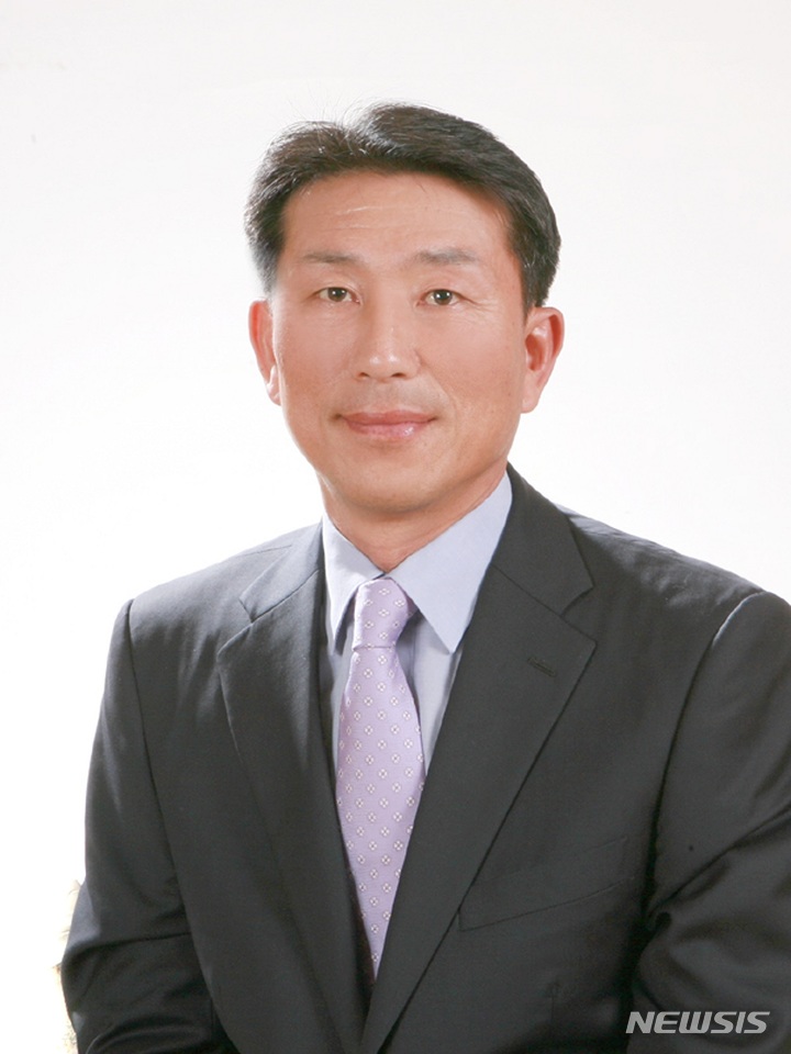 associate_pic