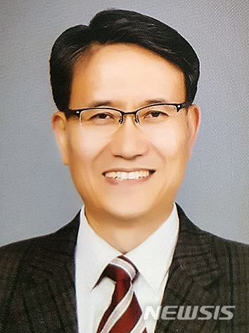 associate_pic