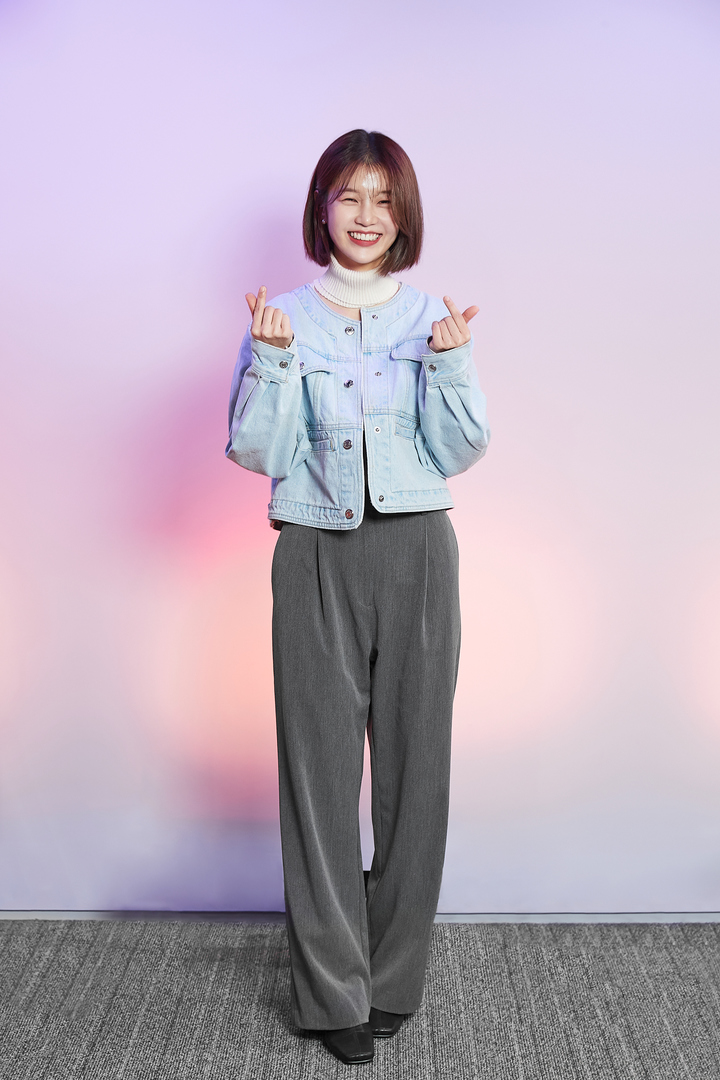 [서울=뉴시스] 8일 드라마 '백수세끼' 온라인 제작발표회에 배우 임현주가 참석했다. (사진=플레이리스트, 스튜디오N 제공).2021.12.08.photo@newsis.com *재판매 및 DB 금지