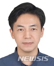 associate_pic