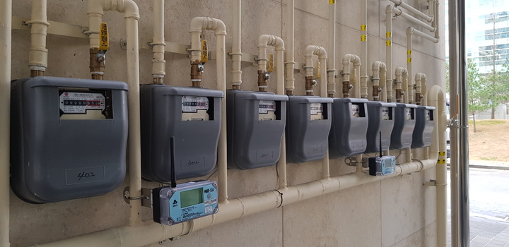  *재판매 및 DB 금지