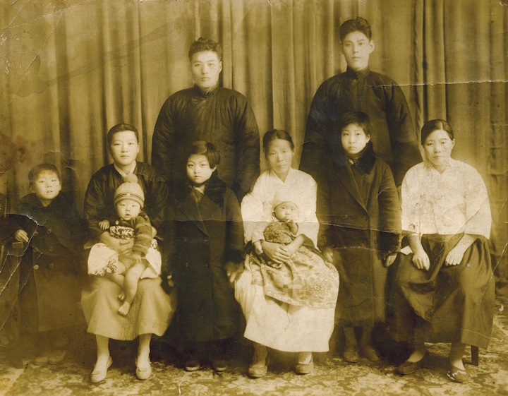 김동삼 선생 가족사진 (사진=경상북도독립운동기념관 제공) *재판매 및 DB 금지
