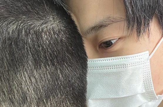 [서울=뉴시스] 도영·공명. 2021.12.14. (사진 = 도영 인스타그램 제공) photo@newsis.com *재판매 및 DB 금지