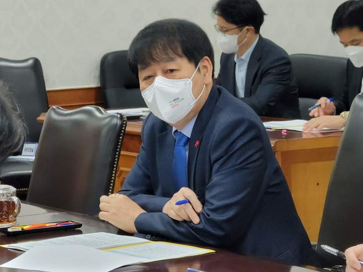 [서울=뉴시스] 김명원 기자 = 구윤철 국무조정실장이 지난 15일 서울 종로구 정부서울청사에서 열린 국민생명지키기 점검협의회에 참석해 발언하고 있다. (사진=국무조정실 제공) 2021.12.15. photo@newsis.com *재판매 및 DB 금지