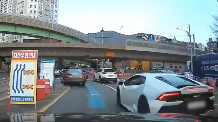 [서울=뉴시스] 한문철 변호사 유튜브 캡처 *재판매 및 DB 금지