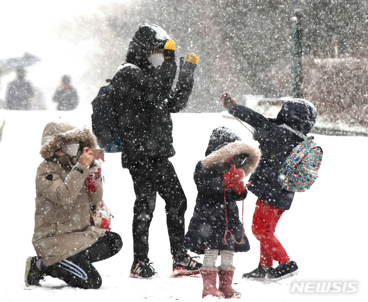 휴일 전북은 강추위 기승…서해안 대설특보