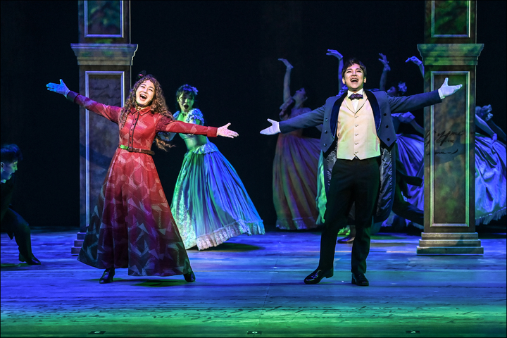 [서울=뉴시스]뮤지컬 '작은아씨들' 공연 사진. (사진=세종문화회관 서울시뮤지컬단 제공) 2021.12.19. photo@newsis.com *재판매 및 DB 금지