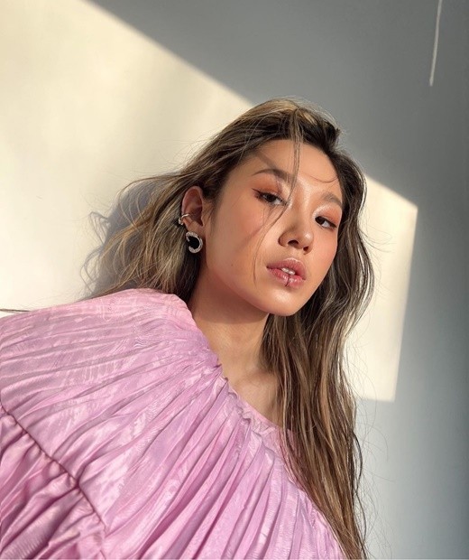  *재판매 및 DB 금지