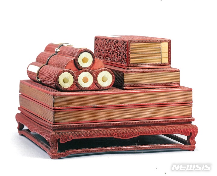 [서울=뉴시스] 조칠 책모양 합. (사진=국립중앙박물관 제공) 2021.12.20. photo@newsis.com *재판매 및 DB 금지