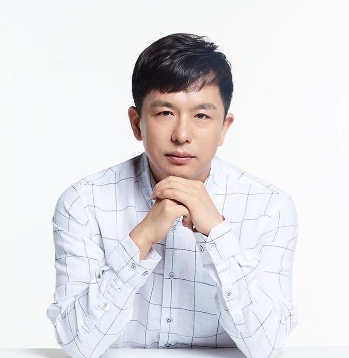 [서울=뉴시스]이지성 작가 (사진 = 본인 SNS) 2021.12.21. photo@newsis.com *재판매 및 DB 금지